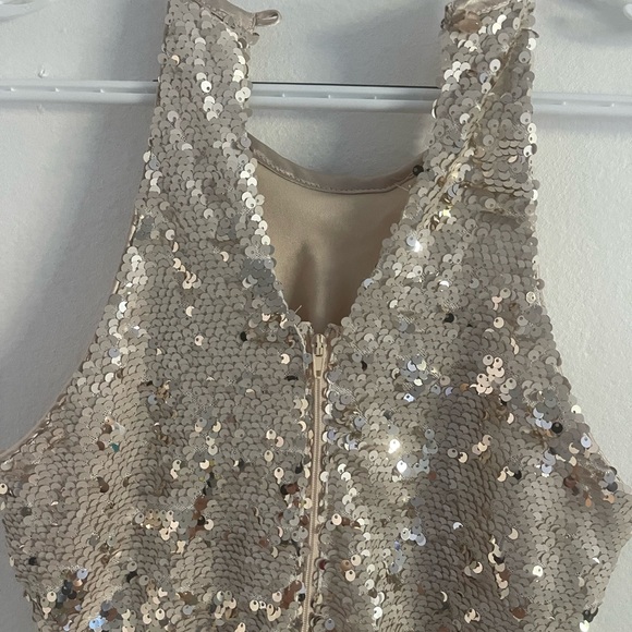 Sequin Heart Sheath Dress - Picture 9 of 14